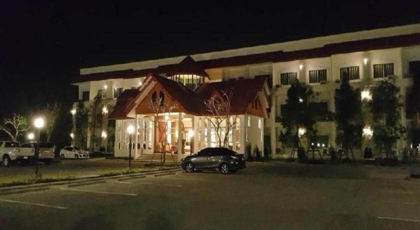 โรงแรมศิลาหยกแกรนด์ ตาก ภายนอก รูปภาพ